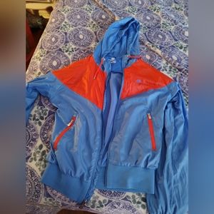 Nike windbreaker size small